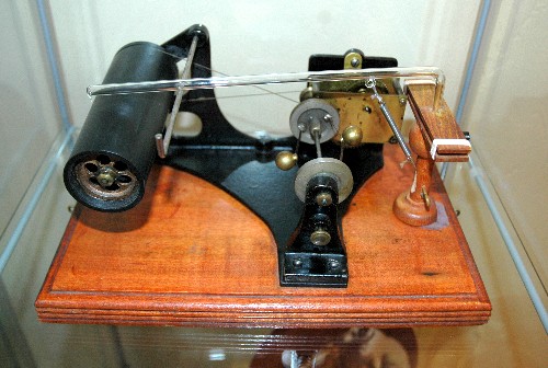 Amet Echophone